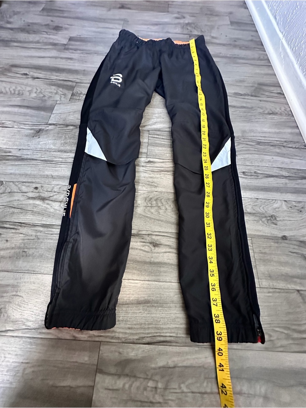 Dæhlie Winner 3.0 Women's Ski Pants Black Orange
Drawstring Size M. - Picture 6 of 16